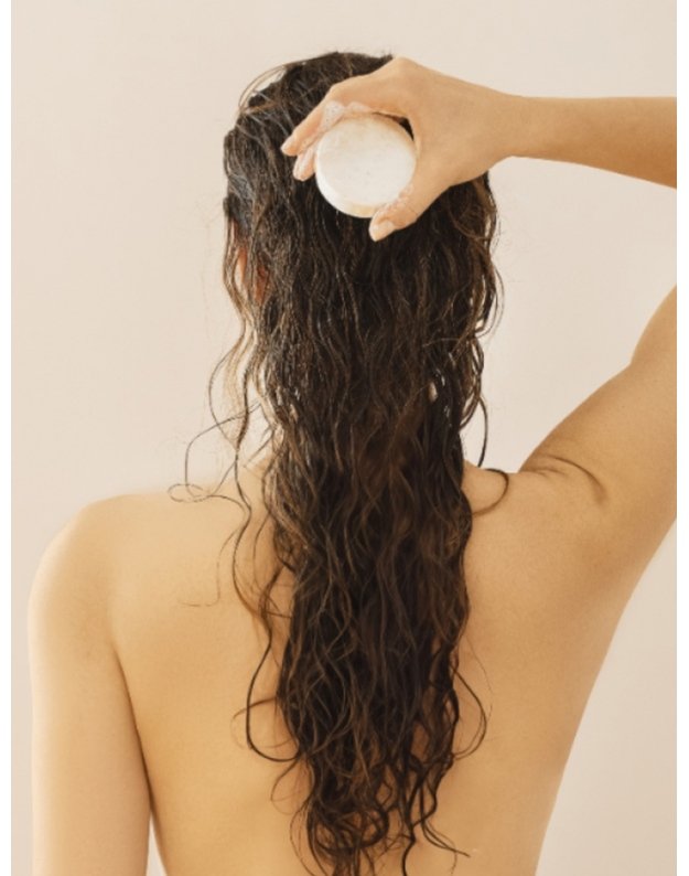 Maitinamasis kietasis plaukų šampūnas Aromatic 89