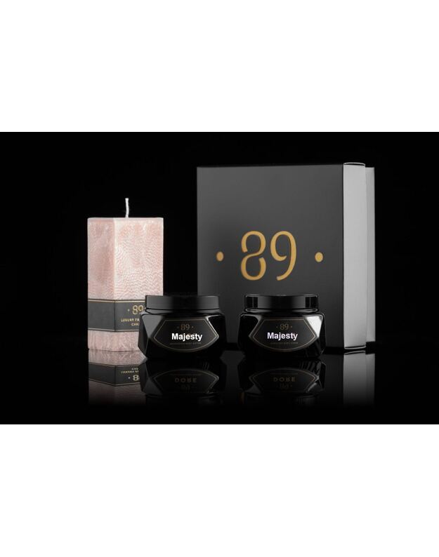  Aromatic 89 rinkinys - Kūno šveitiklis, sviestas ir palmių vaško žvakė Majesty